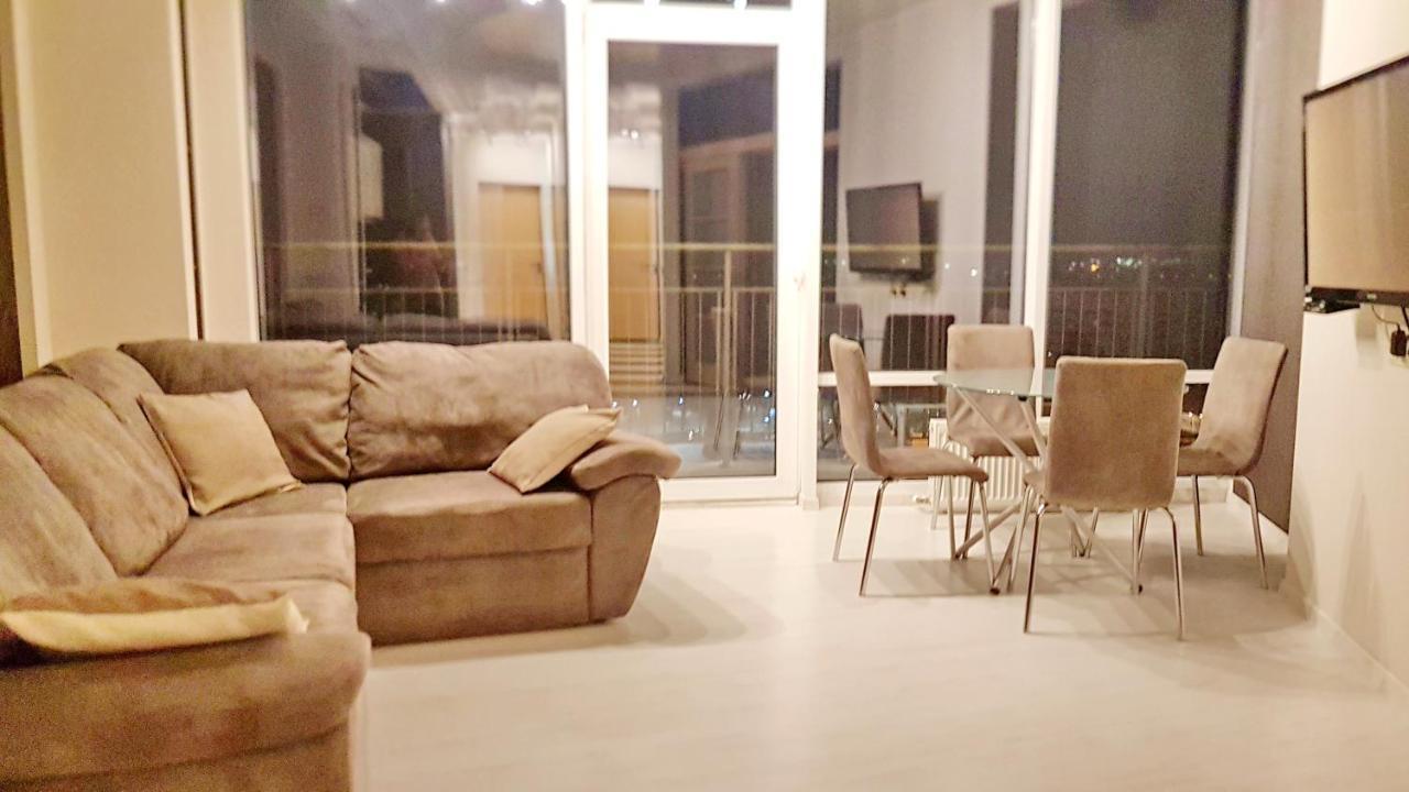 Most City Apart-Hotel Dnipro Esterno foto