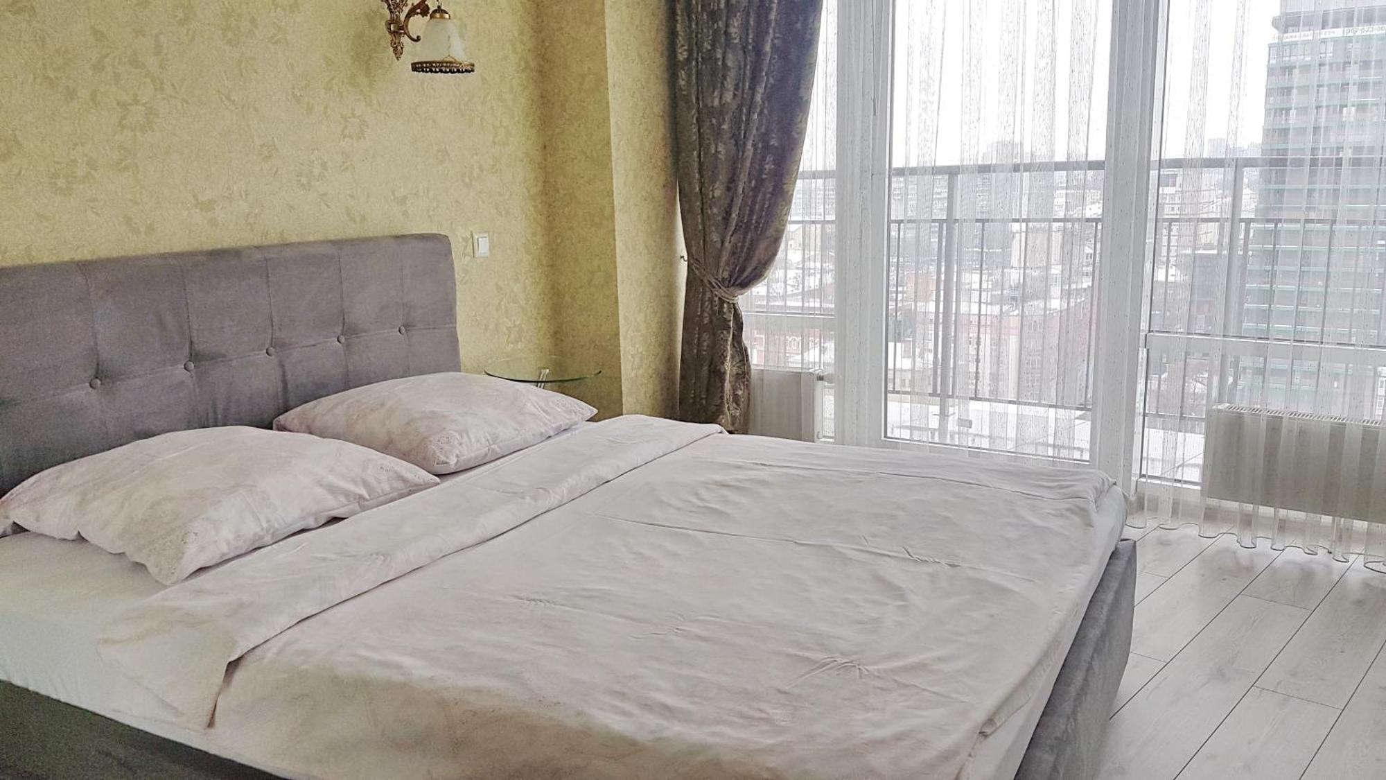 Most City Apart-Hotel Dnipro Esterno foto